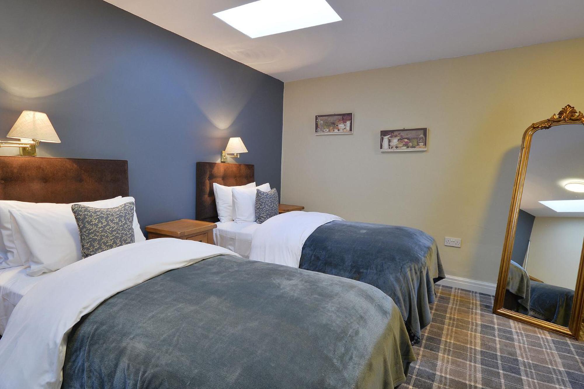 The Fairfax Arms Hotel Gilling East Bagian luar foto