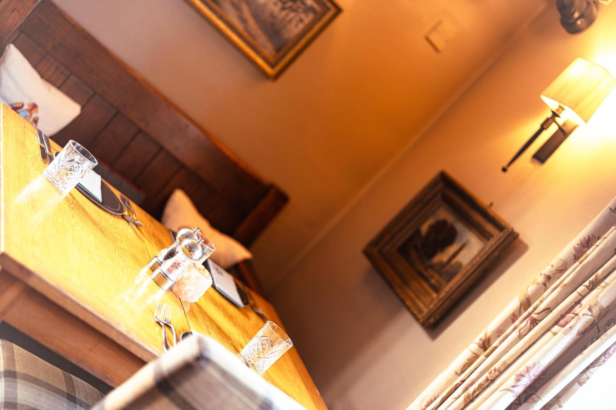 The Fairfax Arms Hotel Gilling East Bagian luar foto