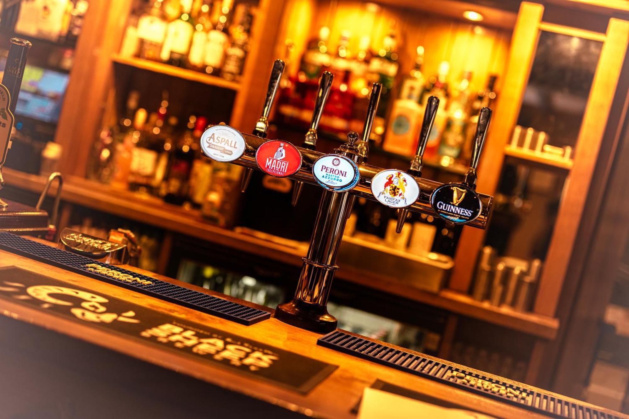 The Fairfax Arms Hotel Gilling East Bagian luar foto