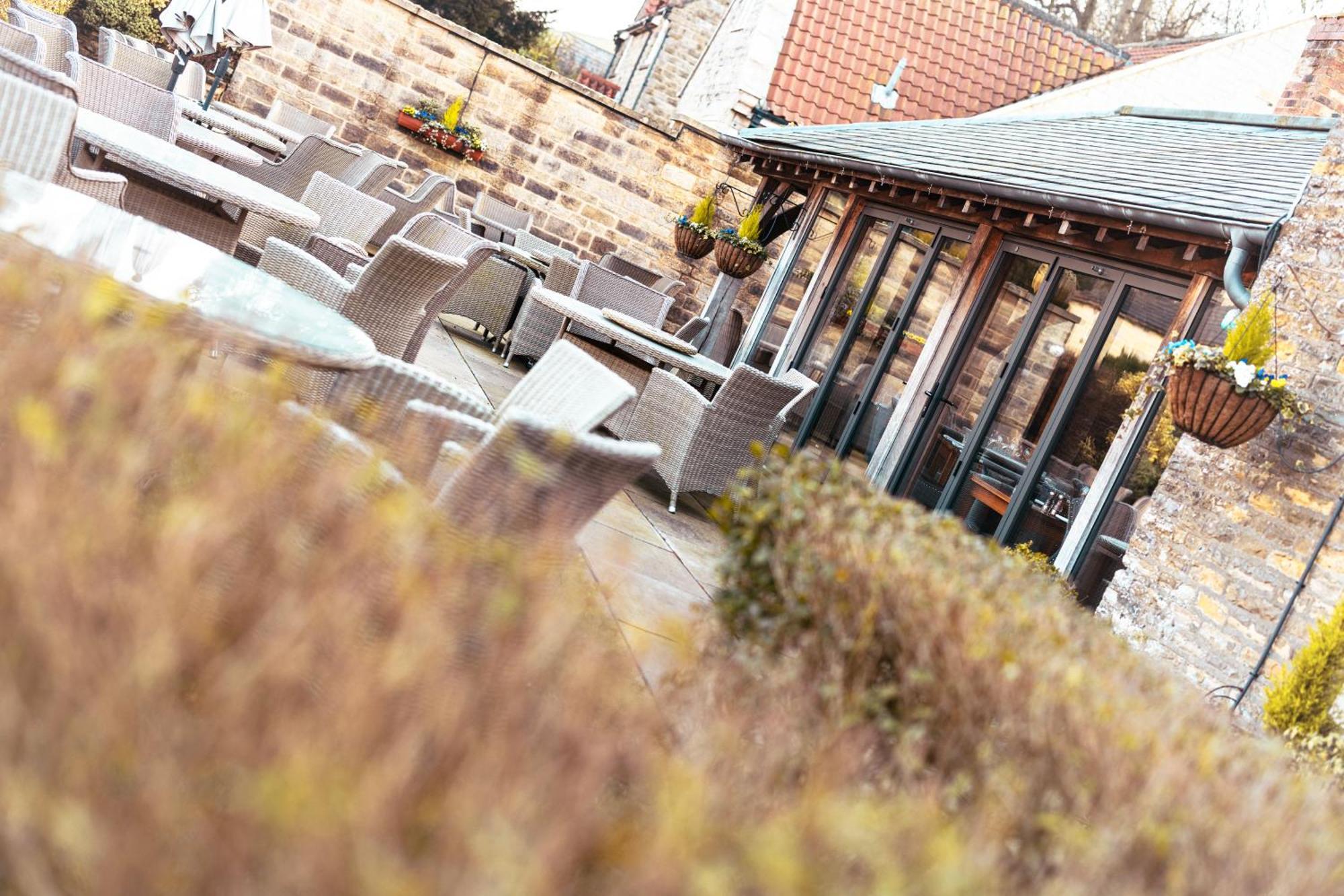 The Fairfax Arms Hotel Gilling East Bagian luar foto
